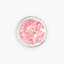 Kruszone muszle PINK SHELL: różowy blask i opalizujący połysk, dodające paznokciom elegancji.