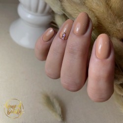 stylizacja paznokci lakierem hybrydowym Leo 7ml Eclair Nail