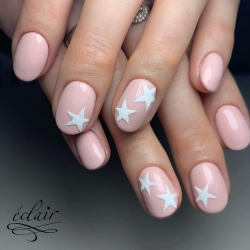 stylizacja paznokci lakierem hybrydowym SoHo 7ml Eclair Nail - zdjęcie 2